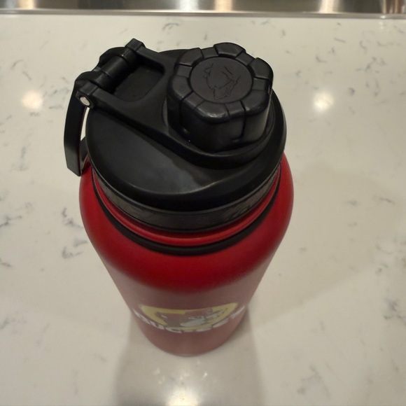 Buc-ee's Red Logo Stainless Steel Yukon Water Bottle 32oz - Picture 7 of 11